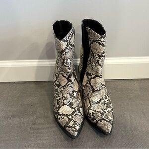 Truffle Collection European Snakeskin Pointed Tow Cowboy Boots